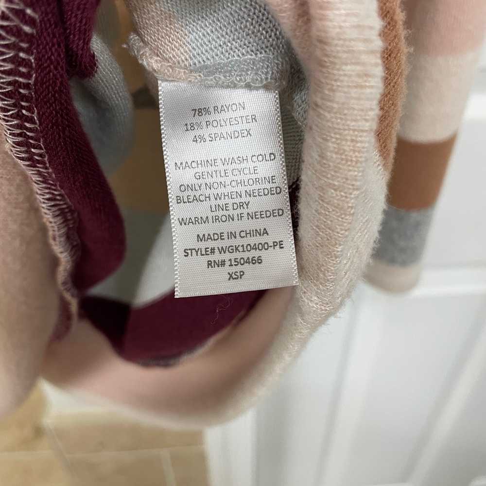 Market & Spruce Women's XS Petite Longsleeve Top - Picture 7 of 7
